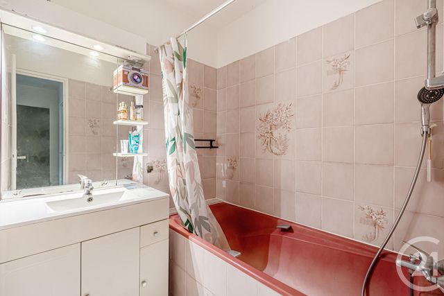 Appartement F3 à vendre - 3 pièces - 64.03 m2 - BOISSY ST LEGER - 94 - ILE-DE-FRANCE - Century 21 Valeurs Conseils