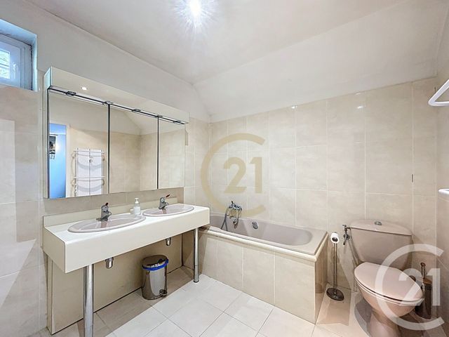 maison à vendre - 8 pièces - 125.39 m2 - MAROLLES EN BRIE - 94 - ILE-DE-FRANCE - Century 21 Valeurs Conseils