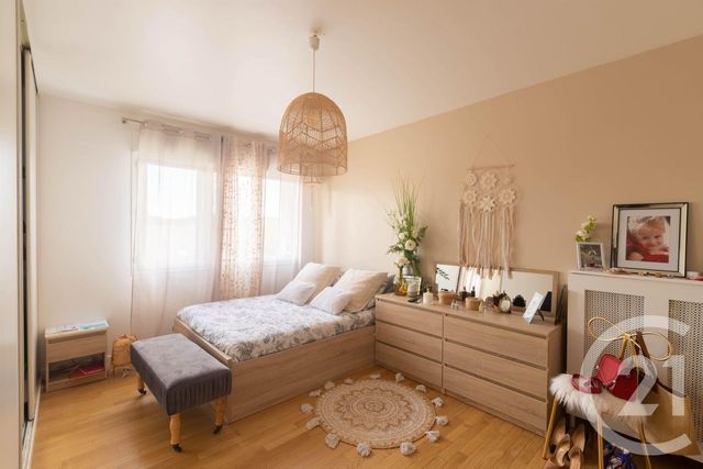 maison à vendre - 6 pièces - 121.0 m2 - VILLECRESNES - 94 - ILE-DE-FRANCE - Century 21 Valeurs Conseils