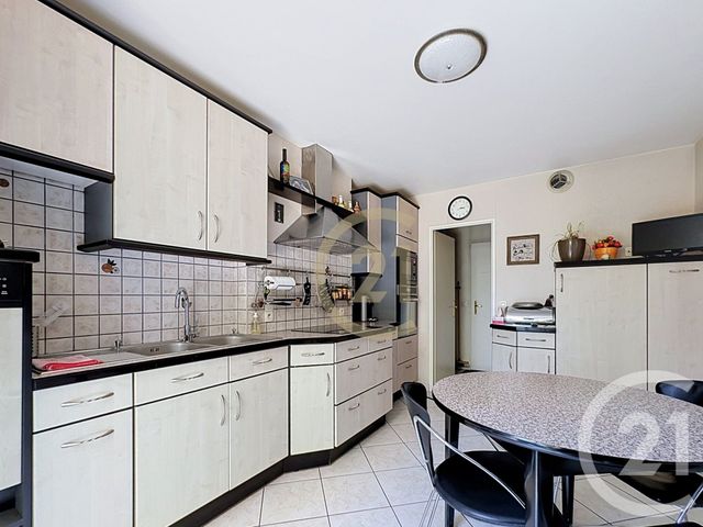 maison à vendre - 6 pièces - 130.0 m2 - VILLECRESNES - 94 - ILE-DE-FRANCE - Century 21 Valeurs Conseils