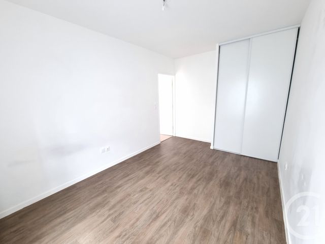 Afficher la photo en grand Appartement à louer - 2 pièces - 38.45 m2 - SUCY EN BRIE - 94 - ILE-DE-FRANCE - Century 21 Valeurs Conseils