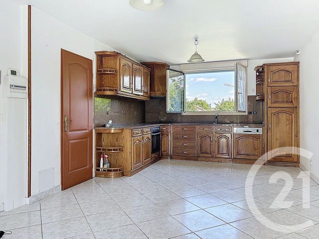 maison à vendre - 7 pièces - 110.0 m2 - BRIE COMTE ROBERT - 77 - ILE-DE-FRANCE - Century 21 Valeurs Conseils