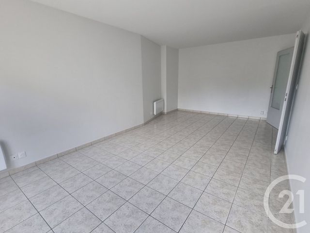 Appartement F3 à louer - 3 pièces - 66.23 m2 - MONTGERON - 91 - ILE-DE-FRANCE - Century 21 Valeurs Conseils