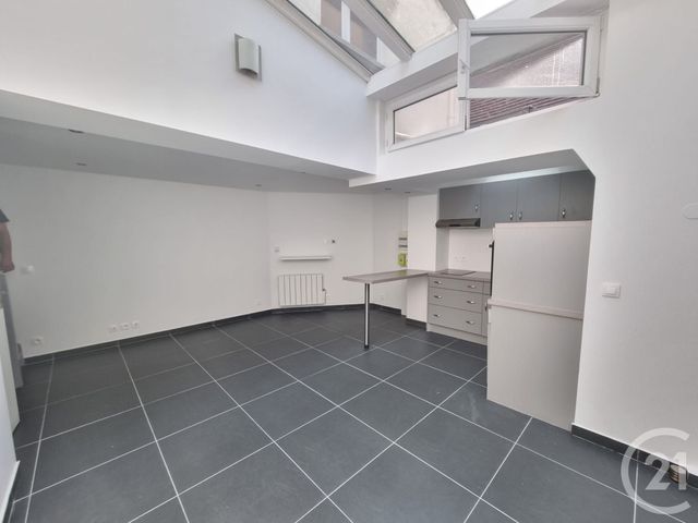 Appartement Duplex à louer MANDRES LES ROSES