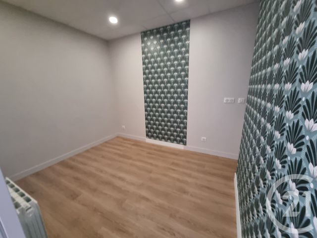 commerce à louer - 54.86 m2 - VILLECRESNES - 94 - ILE-DE-FRANCE - Century 21 Valeurs Conseils