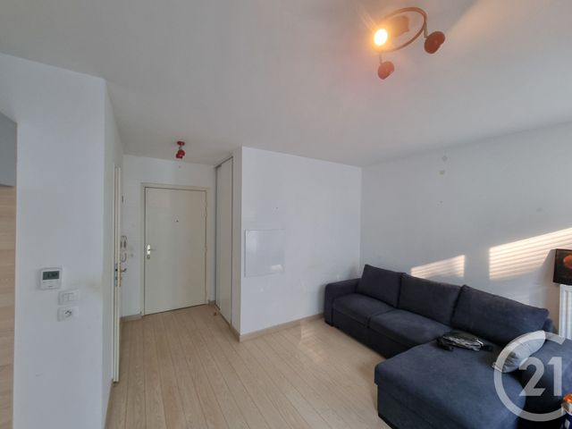 Appartement Studio à louer - 1 pièce - 26.7 m2 - SUCY EN BRIE - 94 - ILE-DE-FRANCE - Century 21 Valeurs Conseils