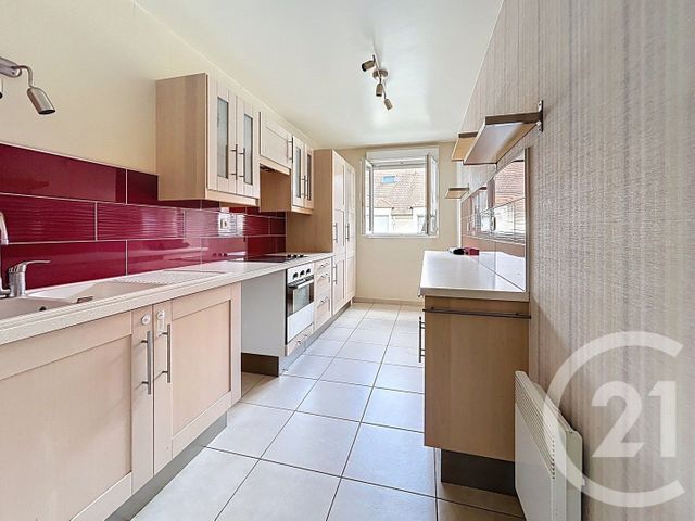 Appartement F3 à louer - 3 pièces - 69.85 m2 - PONTAULT COMBAULT - 77 - ILE-DE-FRANCE - Century 21 Valeurs Conseils