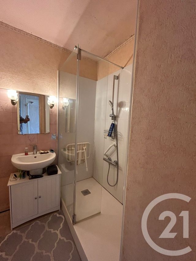 Appartement F3 à vendre - 3 pièces - 66.88 m2 - VILLECRESNES - 94 - ILE-DE-FRANCE - Century 21 Valeurs Conseils