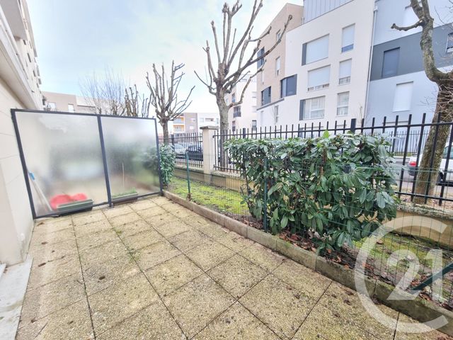 Appartement Studio à louer COMBS LA VILLE