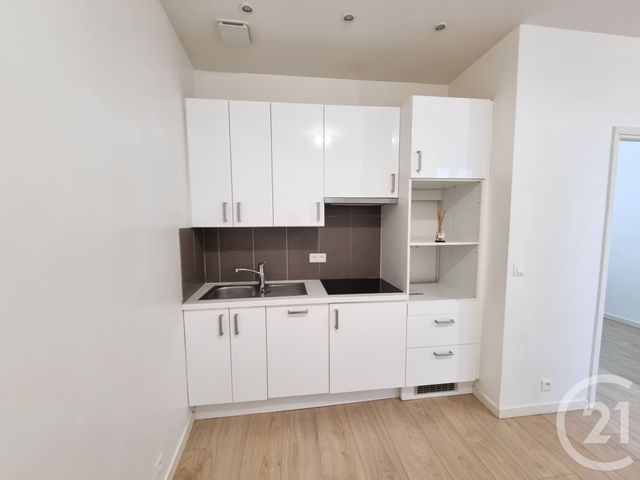 Appartement F2 à louer - 2 pièces - 28.5 m2 - SANTENY - 94 - ILE-DE-FRANCE - Century 21 Valeurs Conseils
