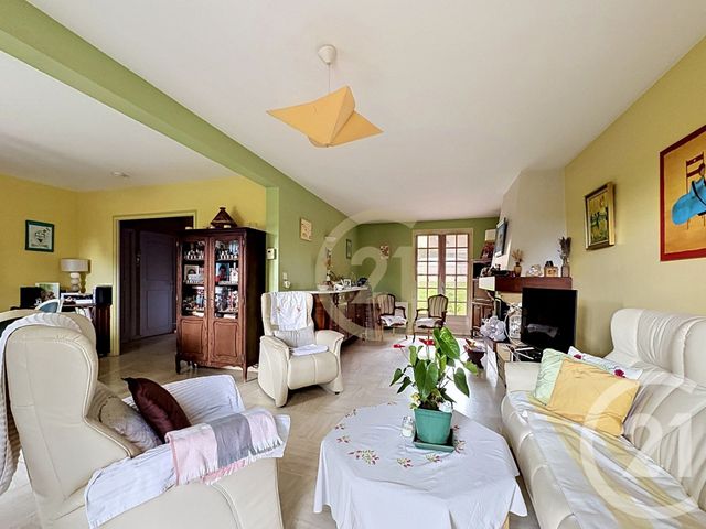 maison à vendre - 7 pièces - 130.87 m2 - VILLECRESNES - 94 - ILE-DE-FRANCE - Century 21 Valeurs Conseils