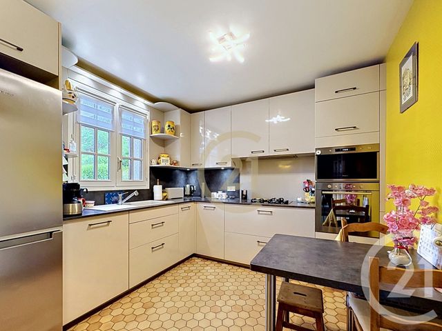 maison à vendre - 7 pièces - 130.87 m2 - VILLECRESNES - 94 - ILE-DE-FRANCE - Century 21 Valeurs Conseils