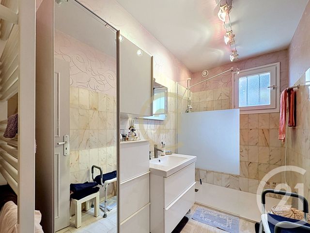 maison à vendre - 7 pièces - 130.87 m2 - VILLECRESNES - 94 - ILE-DE-FRANCE - Century 21 Valeurs Conseils