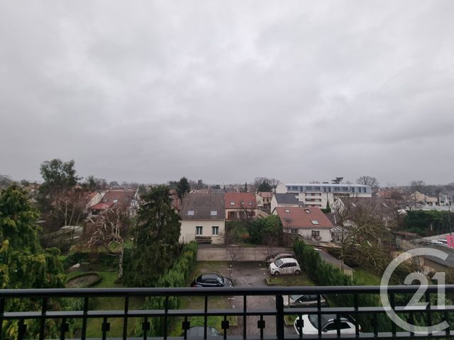 Appartement à louer - 2 pièces - 25.75 m2 - STE GENEVIEVE DES BOIS - 91 - ILE-DE-FRANCE - Century 21 Valeurs Conseils