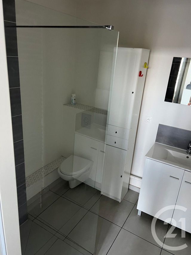 Appartement à louer - 2 pièces - 25.75 m2 - STE GENEVIEVE DES BOIS - 91 - ILE-DE-FRANCE - Century 21 Valeurs Conseils