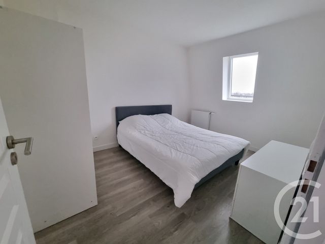 Appartement à louer - 2 pièces - 25.75 m2 - STE GENEVIEVE DES BOIS - 91 - ILE-DE-FRANCE - Century 21 Valeurs Conseils