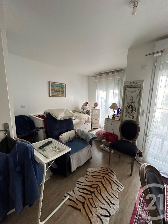 Appartement F1 à vendre - 1 pièce - 31.6 m2 - VILLECRESNES - 94 - ILE-DE-FRANCE - Century 21 Valeurs Conseils