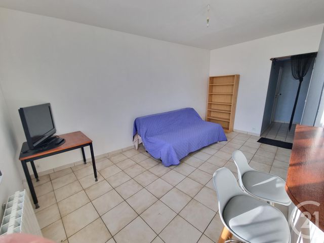 Appartement Studio à louer - 1 pièce - 28.03 m2 - LE MEE SUR SEINE - 77 - ILE-DE-FRANCE - Century 21 Valeurs Conseils