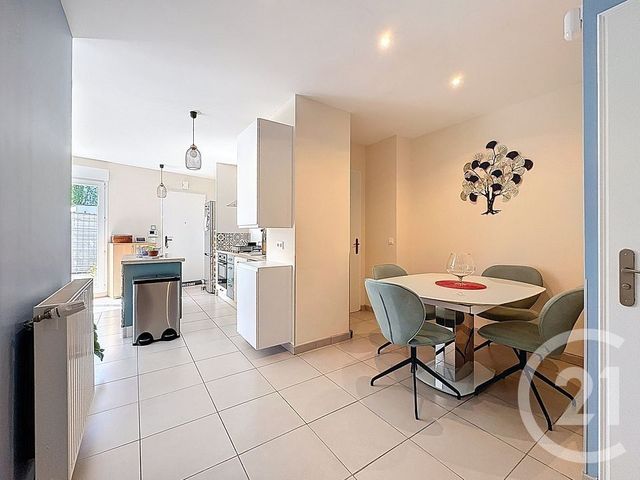 Appartement F3 à vendre - 3 pièces - 64.35 m2 - VILLECRESNES - 94 - ILE-DE-FRANCE - Century 21 Valeurs Conseils