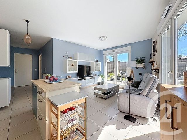 Appartement F3 à vendre - 3 pièces - 64.35 m2 - VILLECRESNES - 94 - ILE-DE-FRANCE - Century 21 Valeurs Conseils