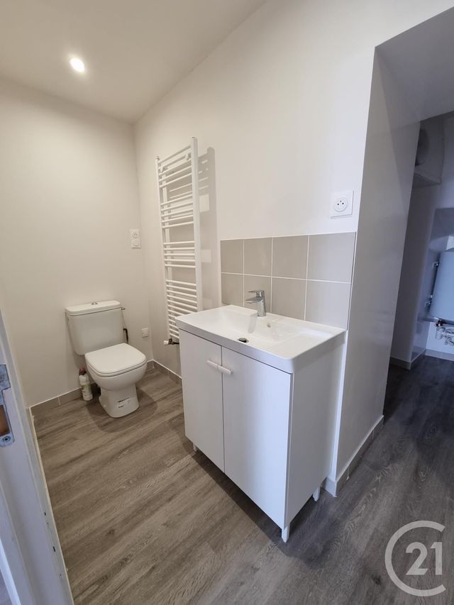 Appartement F2 à louer - 2 pièces - 41.76 m2 - SUCY EN BRIE - 94 - ILE-DE-FRANCE - Century 21 Valeurs Conseils