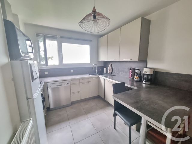 Appartement F2 à louer - 2 pièces - 51.21 m2 - SUCY EN BRIE - 94 - ILE-DE-FRANCE - Century 21 Valeurs Conseils