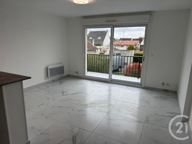 Appartement F3 à louer - 3 pièces - 56.67 m2 - QUINCY SOUS SENART - 91 - ILE-DE-FRANCE - Century 21 Valeurs Conseils