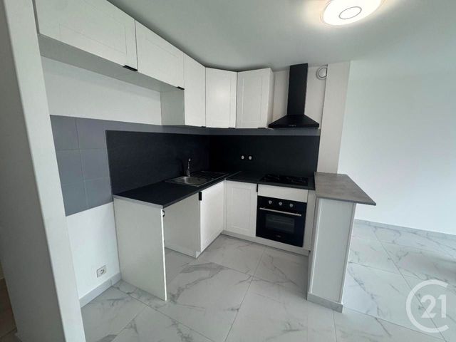 Appartement F3 à louer - 3 pièces - 56.67 m2 - QUINCY SOUS SENART - 91 - ILE-DE-FRANCE - Century 21 Valeurs Conseils