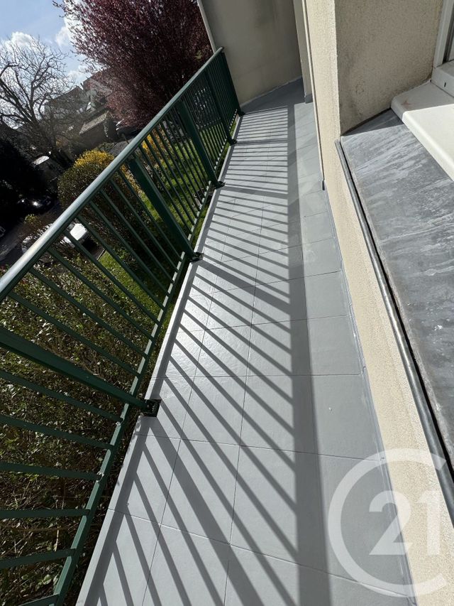 Appartement F3 à louer - 3 pièces - 56.67 m2 - QUINCY SOUS SENART - 91 - ILE-DE-FRANCE - Century 21 Valeurs Conseils