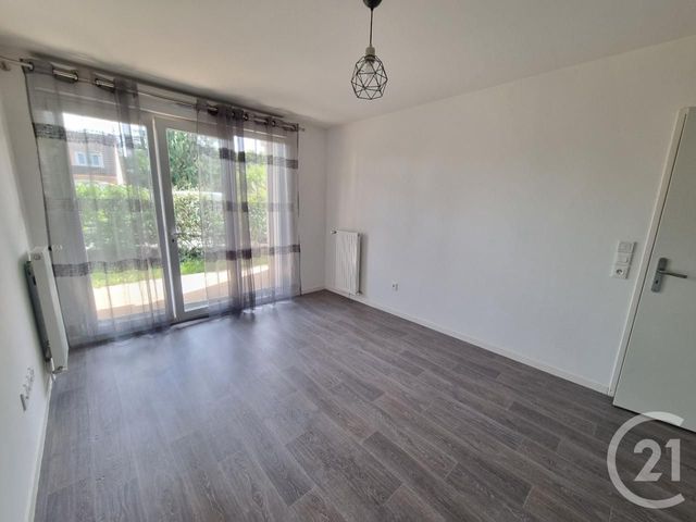Appartement F2 à louer - 2 pièces - 42.16 m2 - VILLECRESNES - 94 - ILE-DE-FRANCE - Century 21 Valeurs Conseils