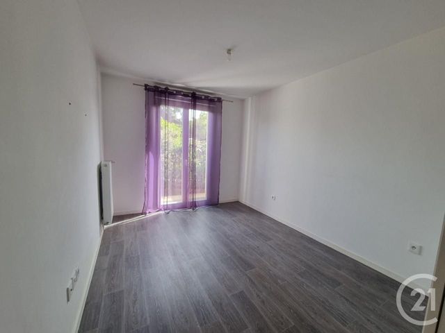 Appartement F2 à louer - 2 pièces - 42.16 m2 - VILLECRESNES - 94 - ILE-DE-FRANCE - Century 21 Valeurs Conseils