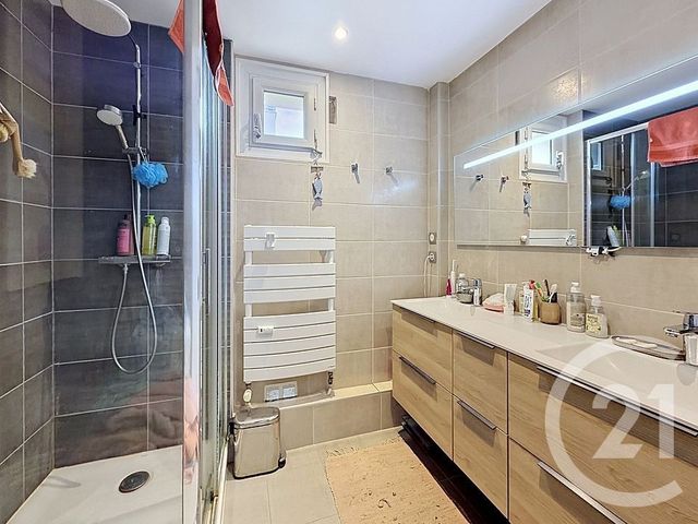 Appartement F4 à vendre - 4 pièces - 92.0 m2 - ST MAUR DES FOSSES - 94 - ILE-DE-FRANCE - Century 21 Valeurs Conseils