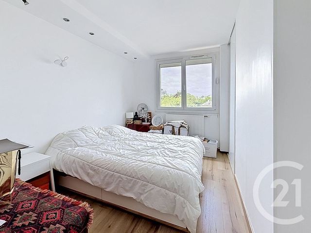 Appartement F4 à vendre - 4 pièces - 92.0 m2 - ST MAUR DES FOSSES - 94 - ILE-DE-FRANCE - Century 21 Valeurs Conseils