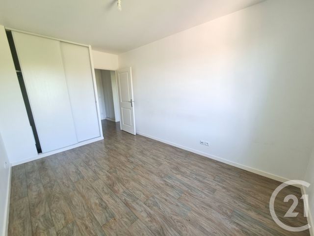 Appartement F3 à louer - 3 pièces - 62.4 m2 - VILLECRESNES - 94 - ILE-DE-FRANCE - Century 21 Valeurs Conseils