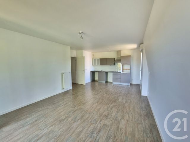 Appartement F3 à louer - 3 pièces - 62.4 m2 - VILLECRESNES - 94 - ILE-DE-FRANCE - Century 21 Valeurs Conseils