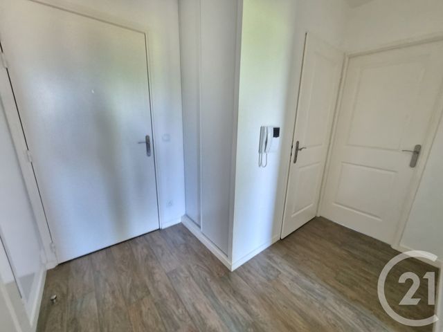 Appartement F3 à louer - 3 pièces - 62.4 m2 - VILLECRESNES - 94 - ILE-DE-FRANCE - Century 21 Valeurs Conseils