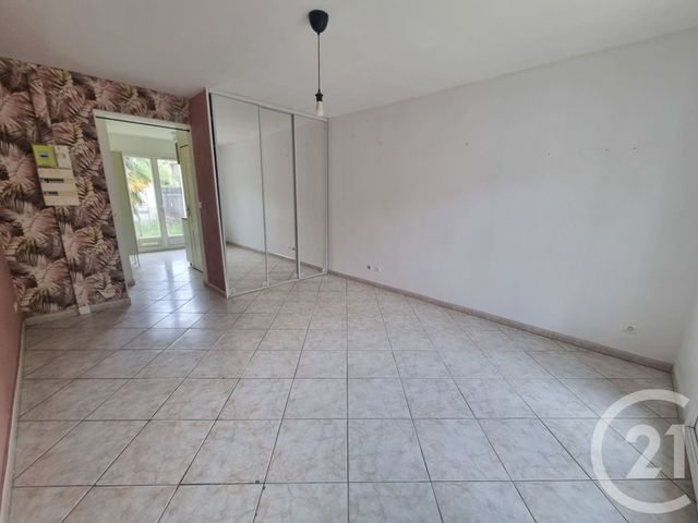 Appartement Studio à louer - 1 pièce - 26.56 m2 - QUINCY SOUS SENART - 91 - ILE-DE-FRANCE - Century 21 Valeurs Conseils