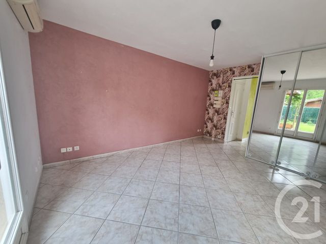 Appartement Studio à louer - 1 pièce - 26.56 m2 - QUINCY SOUS SENART - 91 - ILE-DE-FRANCE - Century 21 Valeurs Conseils