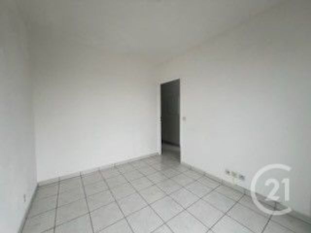Appartement F2 à louer - 2 pièces - 36.11 m2 - NOISEAU - 94 - ILE-DE-FRANCE - Century 21 Valeurs Conseils