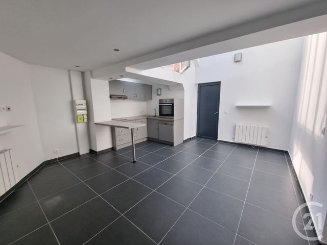Appartement Duplex à louer - 2 pièces - 40.56 m2 - MANDRES LES ROSES - 94 - ILE-DE-FRANCE - Century 21 Valeurs Conseils