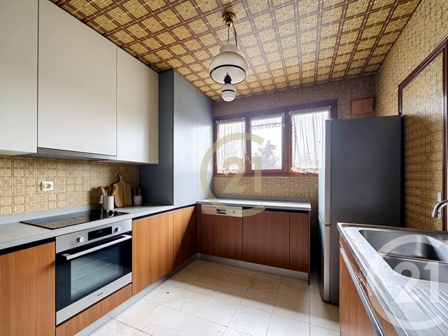 Appartement à vendre - 4 pièces - 79.83 m2 - VILLECRESNES - 94 - ILE-DE-FRANCE - Century 21 Valeurs Conseils