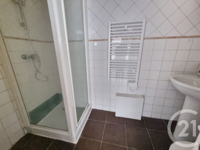 Appartement F2 à louer - 2 pièces - 31.47 m2 - SUCY EN BRIE - 94 - ILE-DE-FRANCE - Century 21 Valeurs Conseils