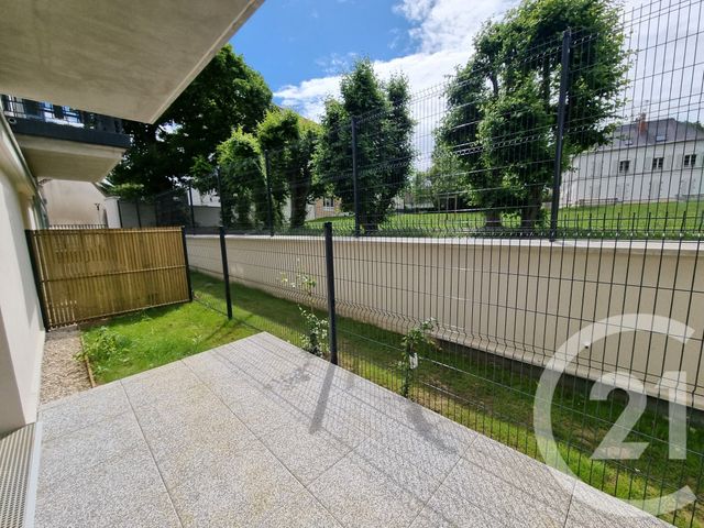 Appartement Studio à louer - 1 pièce - 27.46 m2 - VILLECRESNES - 94 - ILE-DE-FRANCE - Century 21 Valeurs Conseils