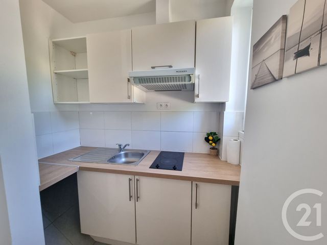 Appartement à louer - 2 pièces - 19.9 m2 - MONTGERON - 91 - ILE-DE-FRANCE - Century 21 Valeurs Conseils