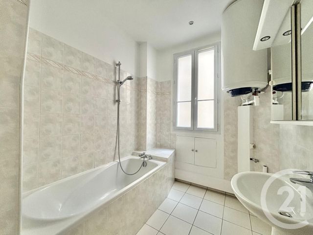 Appartement F3 à louer - 3 pièces - 93.49 m2 - PARIS - 75013 - ILE-DE-FRANCE - Century 21 Valeurs Conseils
