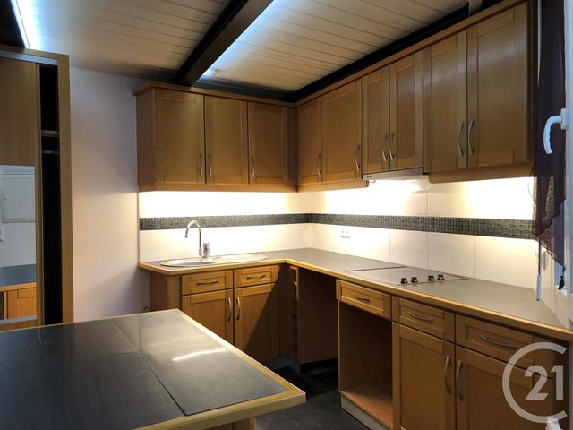 Appartement F1 à louer - 1 pièce - 28.0 m2 - SUCY EN BRIE - 94 - ILE-DE-FRANCE - Century 21 Valeurs Conseils