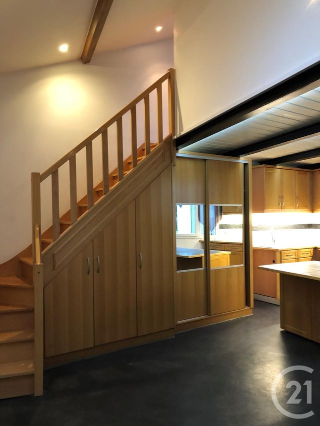 Appartement F1 à louer - 1 pièce - 28.0 m2 - SUCY EN BRIE - 94 - ILE-DE-FRANCE - Century 21 Valeurs Conseils