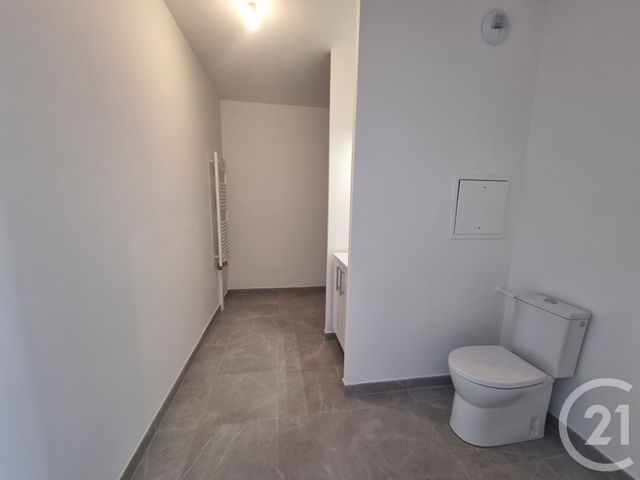 Appartement Studio à louer - 1 pièce - 29.5 m2 - SUCY EN BRIE - 94 - ILE-DE-FRANCE - Century 21 Valeurs Conseils