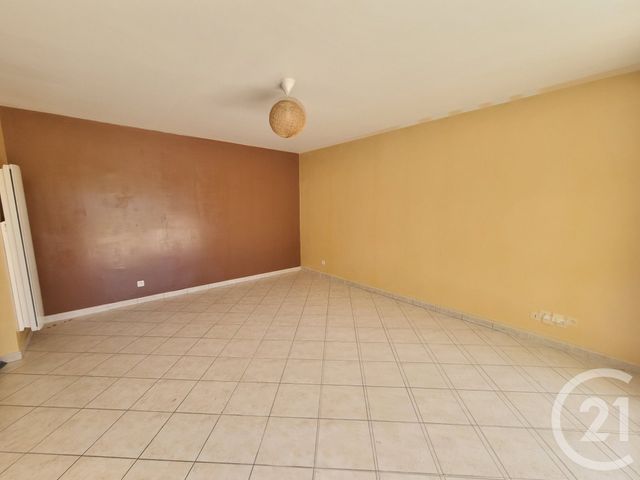 Appartement F2 à louer - 2 pièces - 45.15 m2 - SANTENY - 94 - ILE-DE-FRANCE - Century 21 Valeurs Conseils