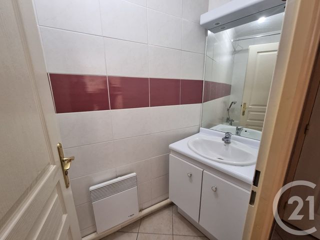 Appartement F2 à louer - 2 pièces - 45.15 m2 - SANTENY - 94 - ILE-DE-FRANCE - Century 21 Valeurs Conseils